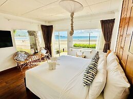 Twin Bay Resort