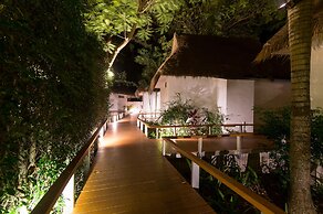 Twin Bay Resort