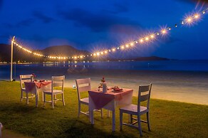 Twin Bay Resort