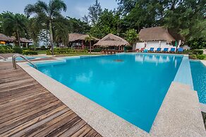 Twin Bay Resort