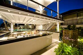 Sareeraya Villas & Suites