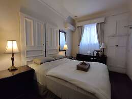 Hotel Ambrose