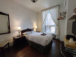 Hotel Ambrose