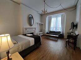 Hotel Ambrose