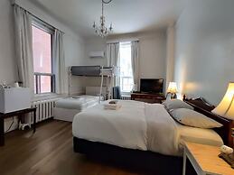 Hotel Ambrose