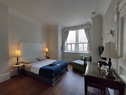 Hotel Ambrose