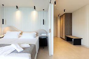 Alia Beach Hotel