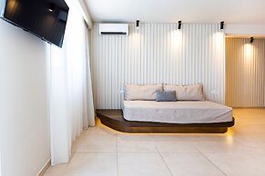 Alia Beach Hotel