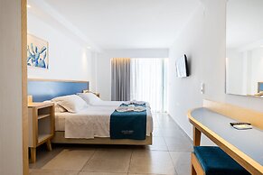 Alia Beach Hotel