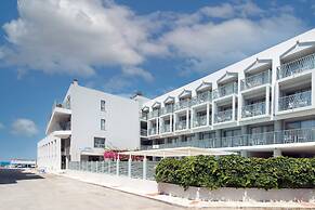 Alia Beach Hotel