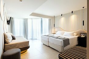 Alia Beach Hotel