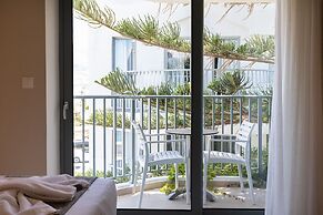 Alia Beach Hotel