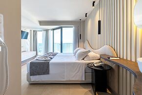 Alia Beach Hotel