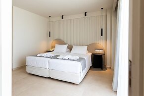Alia Beach Hotel