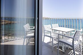 Alia Beach Hotel