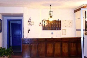 Knossos Hotel