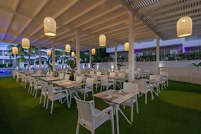 Oceanis Park Hotel