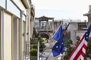 AVA Hotel & Suites