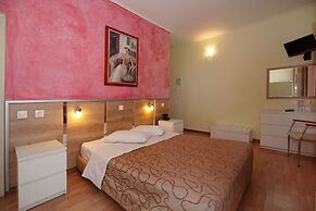 Hotel Socrates