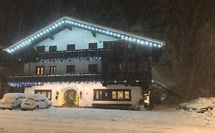 Hotel Al Larin