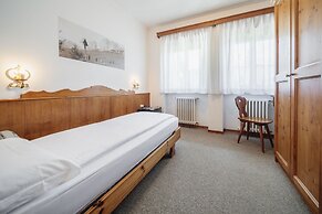 Hotel Al Larin