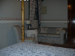 At Home A Palazzo