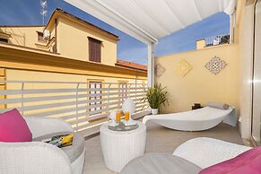 Tasso Suites & Spa