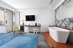 Tasso Suites & Spa