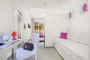 Tasso Suites & Spa