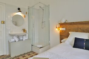 Hostal Girona