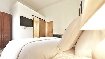 Hostal Girona