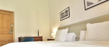 Hostal Girona