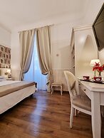 Charly Hotel