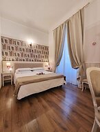 Charly Hotel