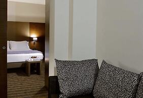 Sweet Hotel