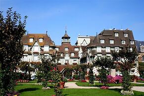 Hôtel des Thermes et du Casino
