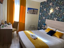 Empire Hotel