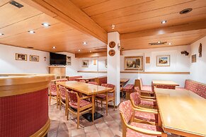 Hotel Alpina
