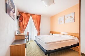 Hotel Alpina