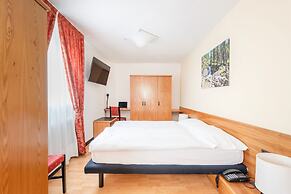 Hotel Alpina