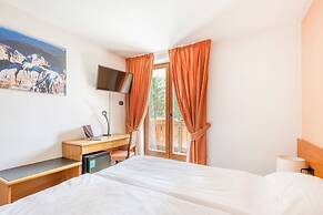 Hotel Alpina