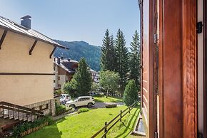 Hotel Alpina