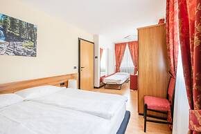 Hotel Alpina