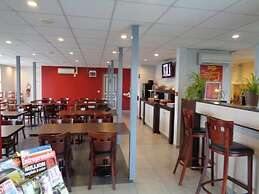 Hotel initial by balladins Roissy CDG / Saint-Mard