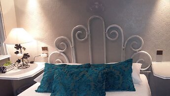 Hotel Mignon