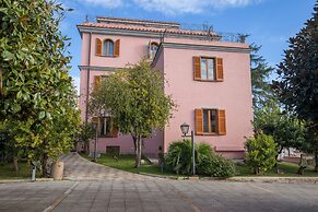 Arco di Travertino