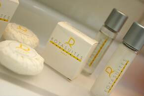 Rota Suites