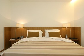 Rota Suites