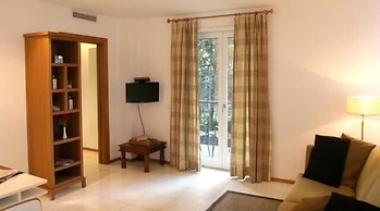 Rota Suites