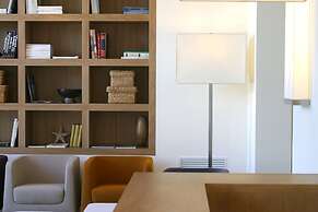 Rota Suites